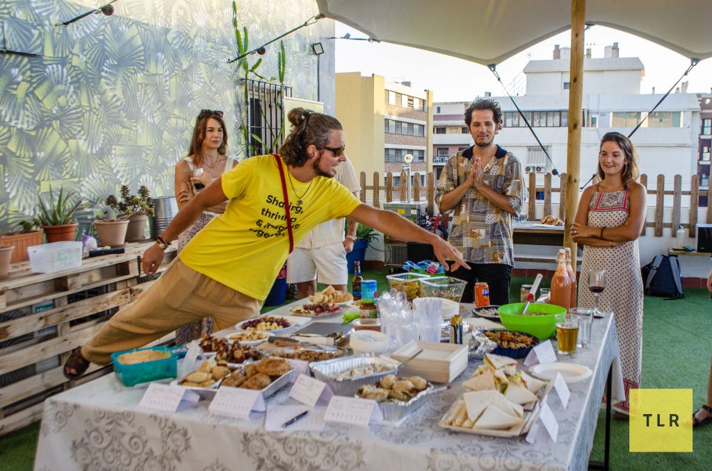 Ben, Owner of TLR, presenting some of the yummy food! Pic: Adriana Marijuan